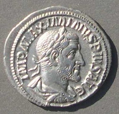 Denarius - Maximinus Thrax (FIDES MILITVM; Fides) - Roman Empire